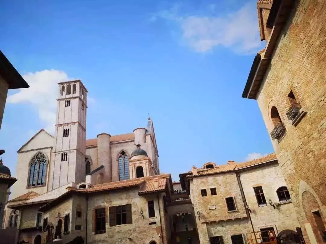 长沙华谊兄弟电影小镇圣诞树点灯,长沙华谊兄弟电影小镇拍照要钱吗