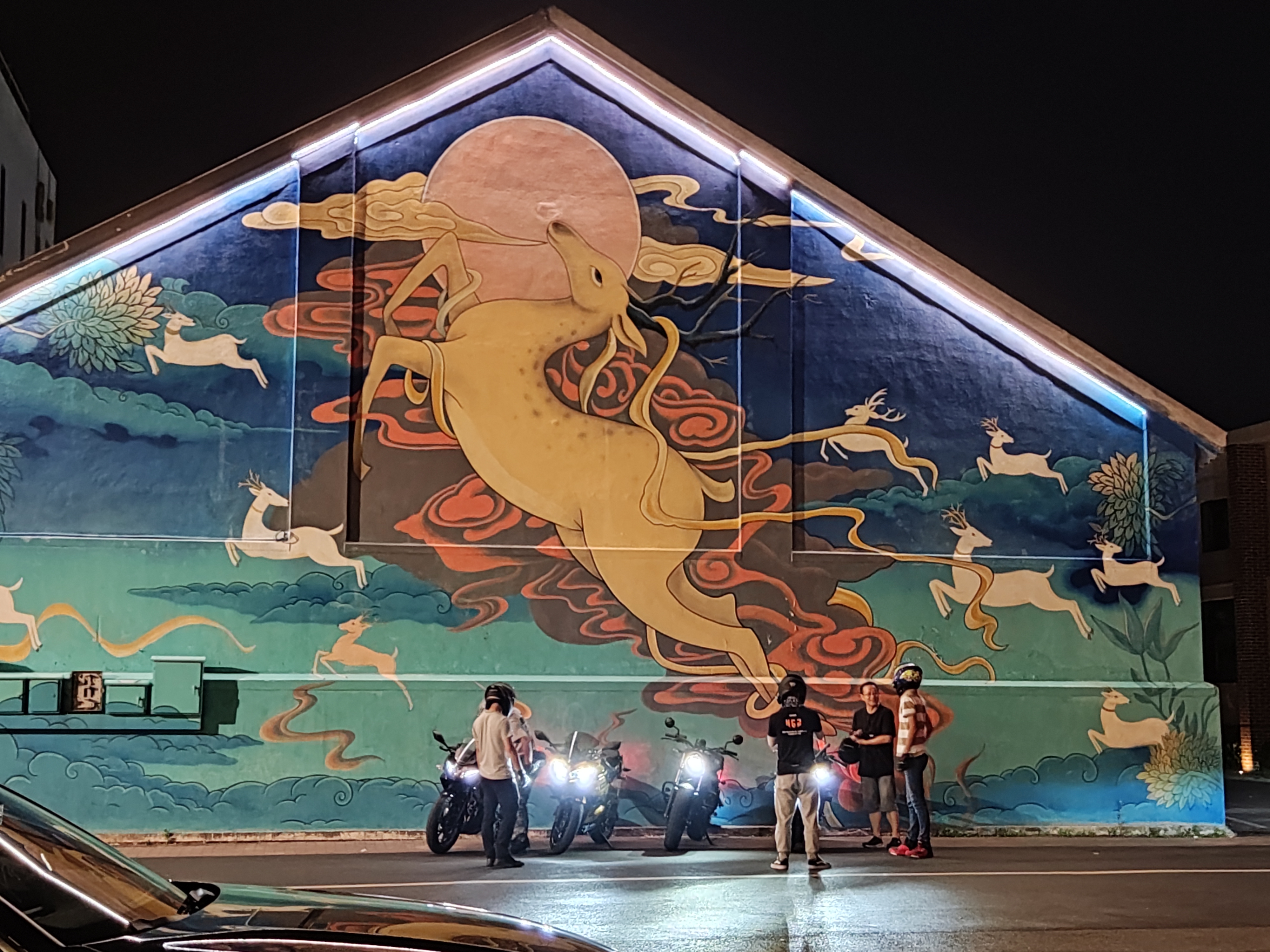 铃木uy125买车送头盔吗,铃木uy125头盔推荐便宜一点的