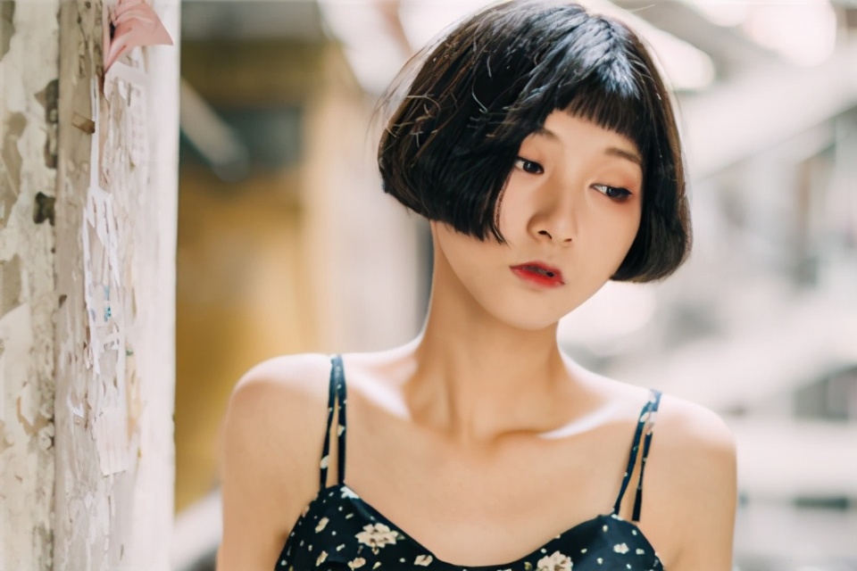 喜欢的女生把我当兄弟怎么办？如何才能从兄弟变恋人？