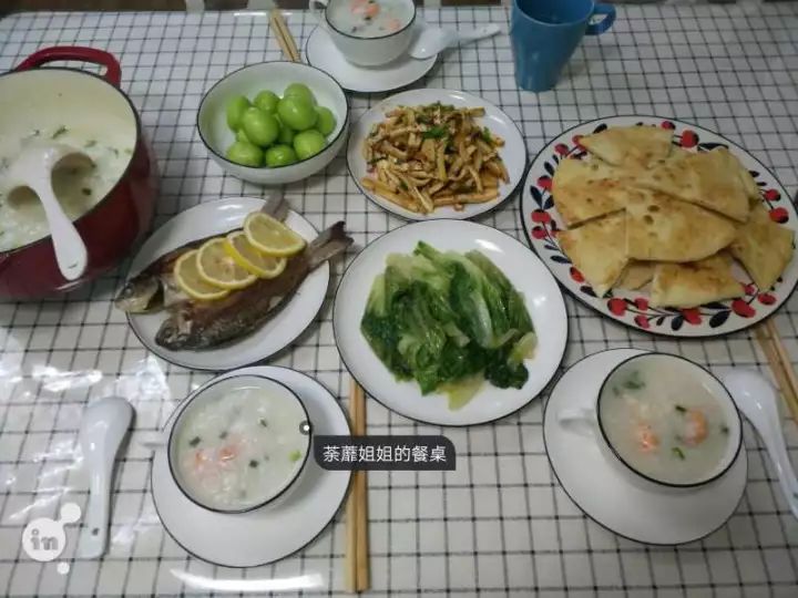 张文宏提醒:高中生早上不许喝粥,吃鸡蛋/牛奶,不吃不许上学