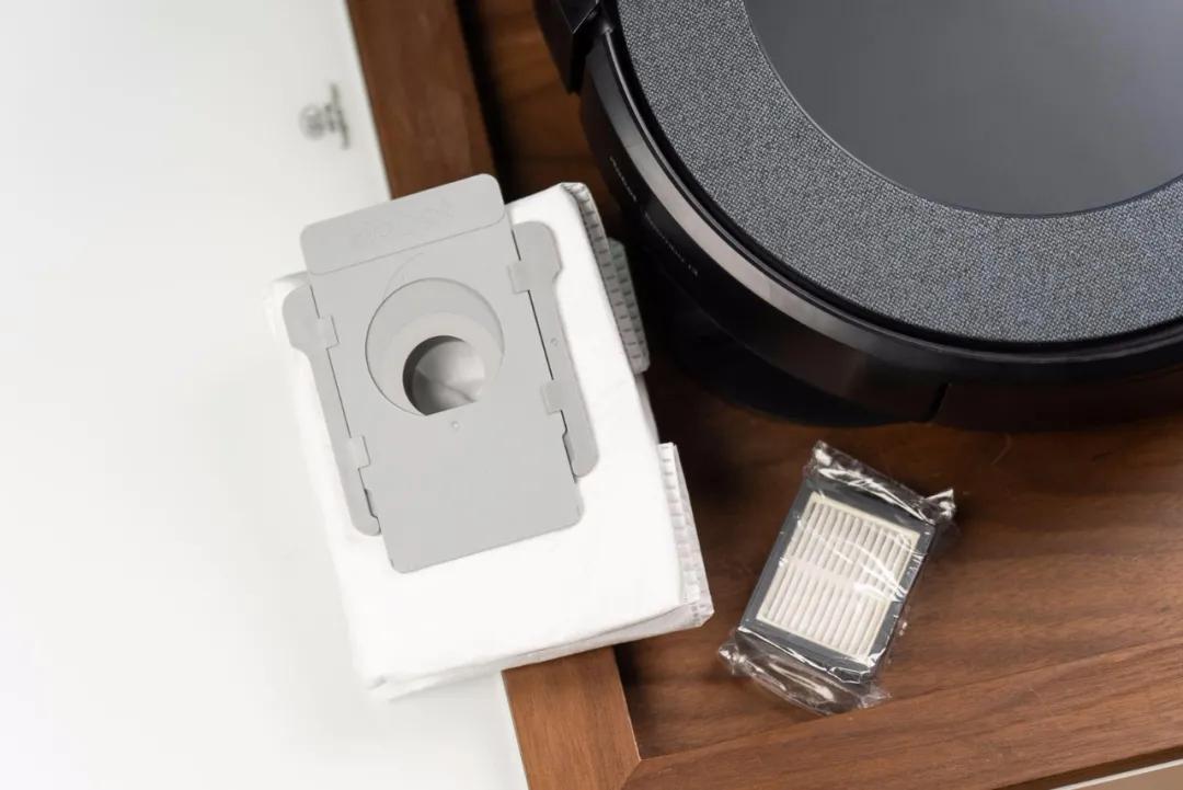 iroboti3自动集尘,irobot扫地机器人i7能否自动集尘