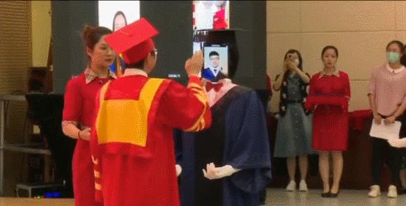 毕业留上海,毕业留在大城市后悔了