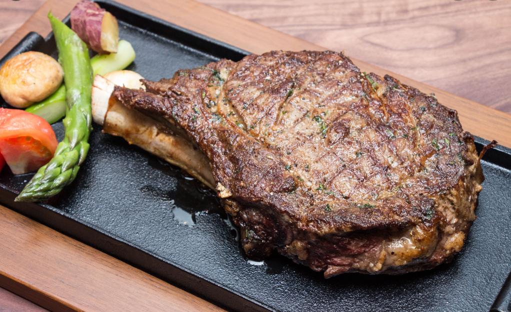 吃鱼子酱海葡萄三文鱼,吃鱼子酱奢侈