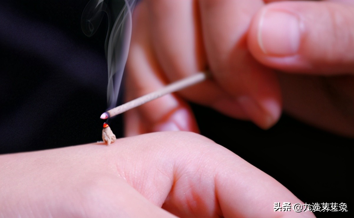 耳聋耳鸣艾灸哪个穴位最有效,老年人耳聋耳鸣按这个穴位