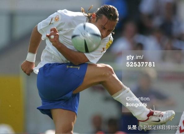 17岁签约nike,t90头号代言人欧锦赛反水怒喷球鞋散热差