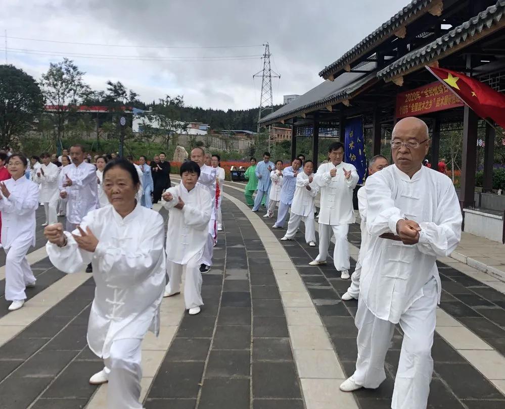 @个旧人，动起来！15分钟健身圈你打卡了吗？