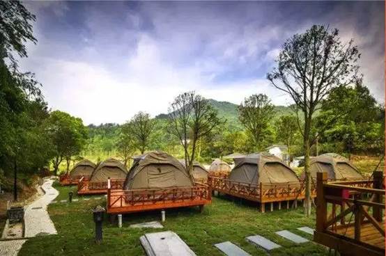 关岭木城布依风情节,贵州安顺避暑旅游