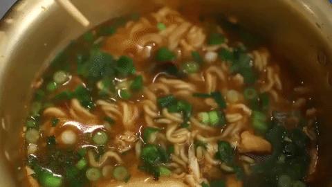 经常吃泡面会有什么后果,经常吃泡面到底好不好