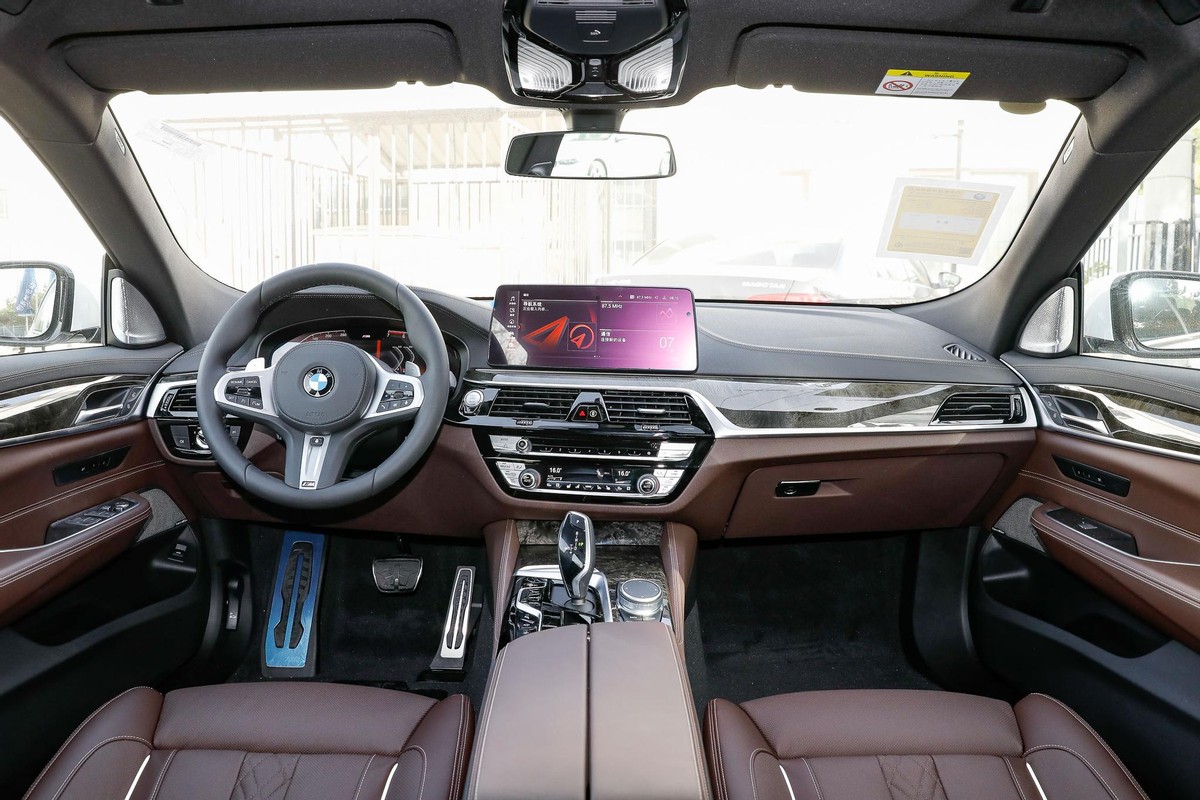 试驾宝马6系gt630油耗,试驾宝马gt6系2020款