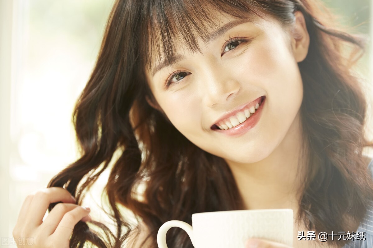 追内向女生的100套聊天话题,内向女生允许你追她4个暗示