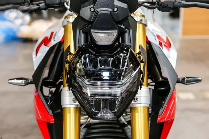 宝马f900r新车落地优惠,全新宝马f900xr落地价