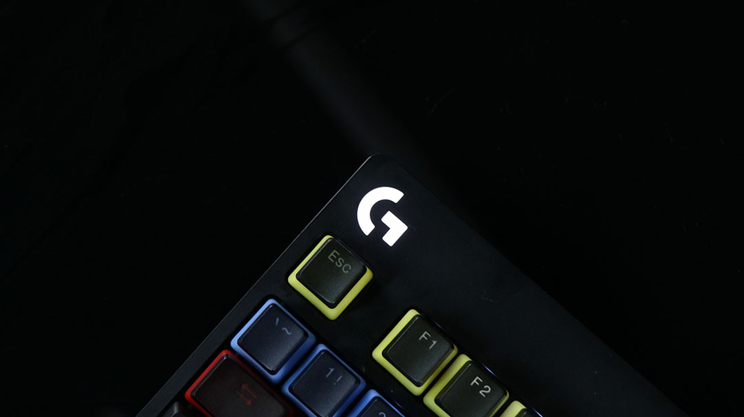 罗技g610键盘开机默认关灯,罗技g610键盘功能解析