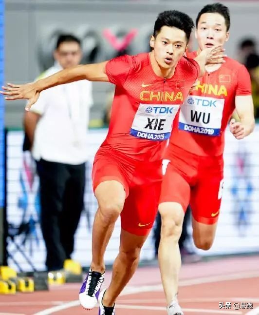 谢震业伤缺，中国接力赛扔跑出世界第六！肌肉拉伤如何康复？