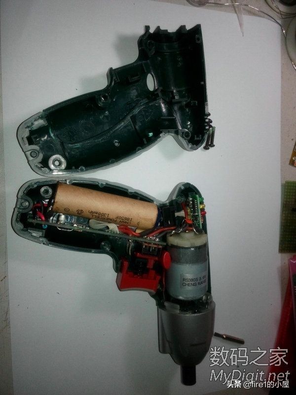 台式电钻电路工作原理,东科16伏无刷电钻拆解