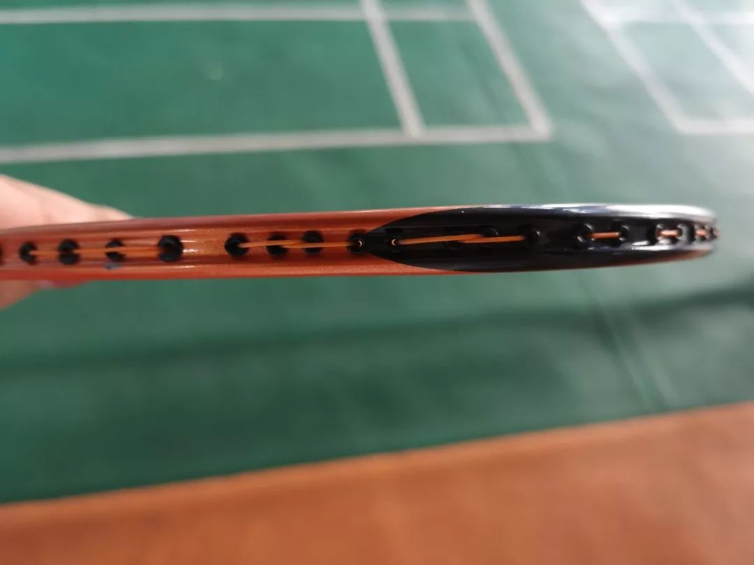 如何选择自己适合的羽毛球拍,如何选一把适合自己的羽毛球拍