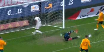 巴萨送点球,巴萨利物浦登贝莱两次踢飞