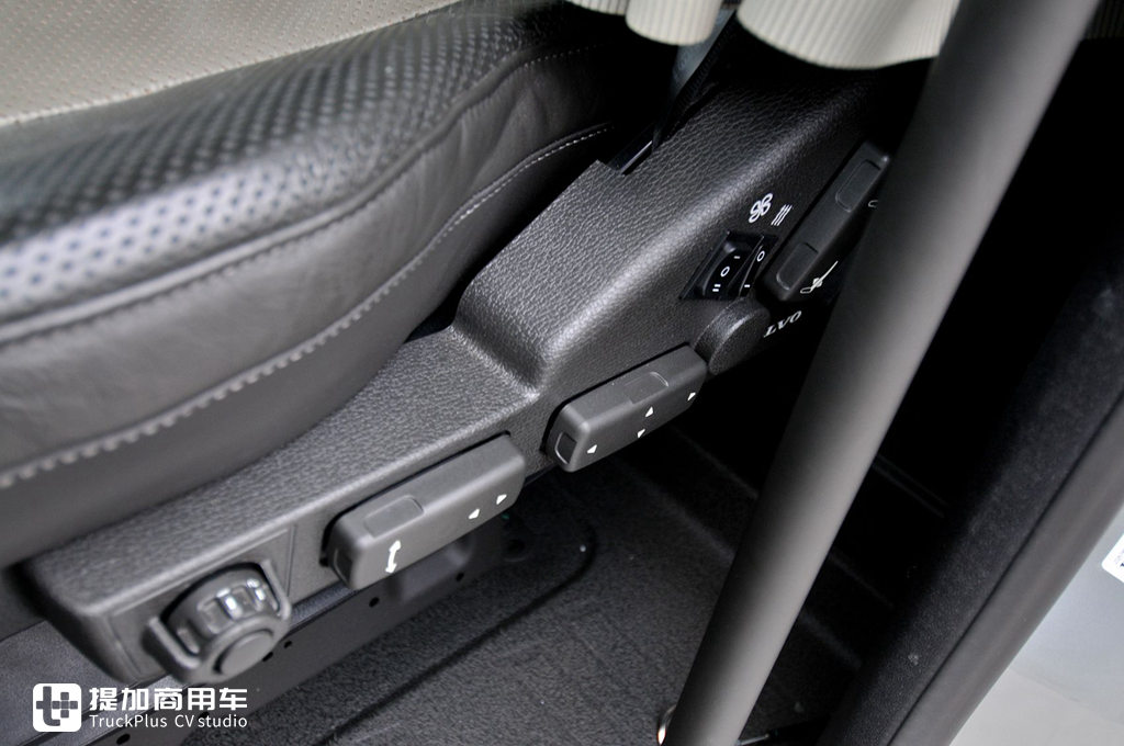 沃尔沃奔驰斯堪尼亚哪个好,奔驰沃尔沃斯堪尼亚卡车哪个更好