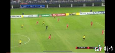 足球长传球怎么又快又稳,足球长传球的技术要点