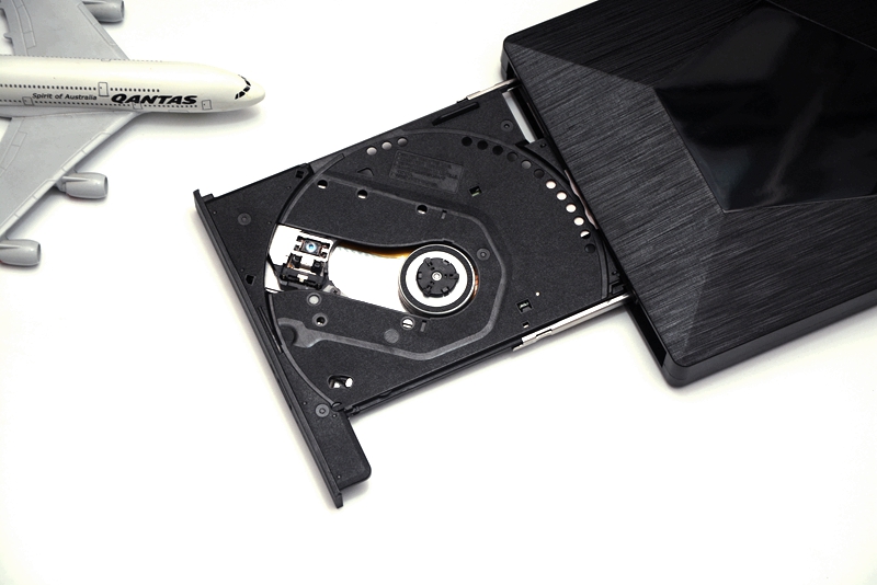 哪个dvd外置光驱好用,外置dvd光驱与自吸光驱