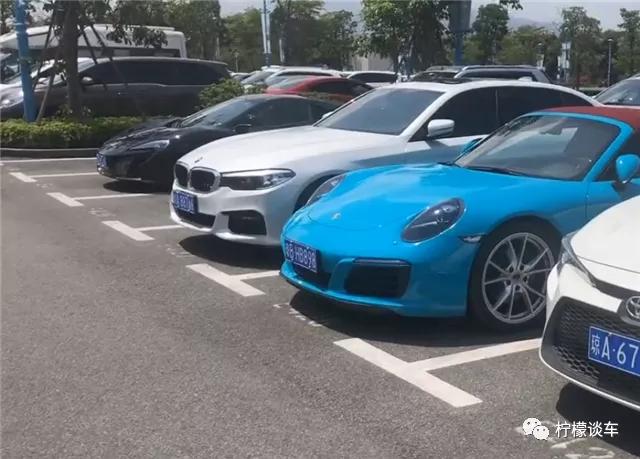 三亚市豪车租赁,三亚豪车租赁法拉利