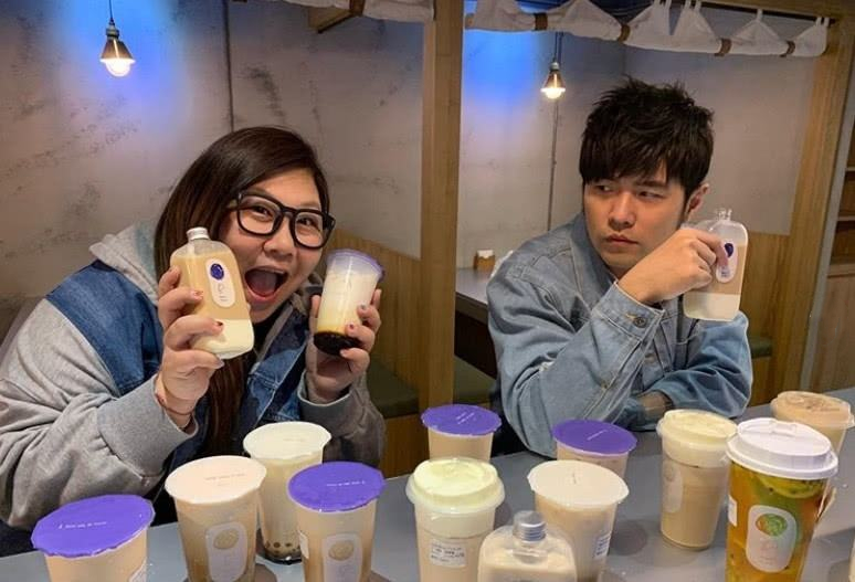 周杰伦同款奶茶被炒到上千块一杯,周杰伦奶茶300元