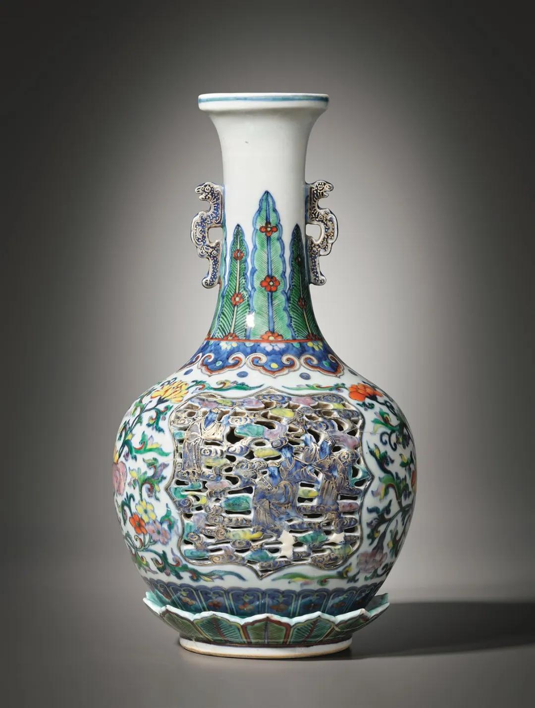 2024春拍晚清瓷器成交记录,2021中国艺术品明清瓷器成交前十