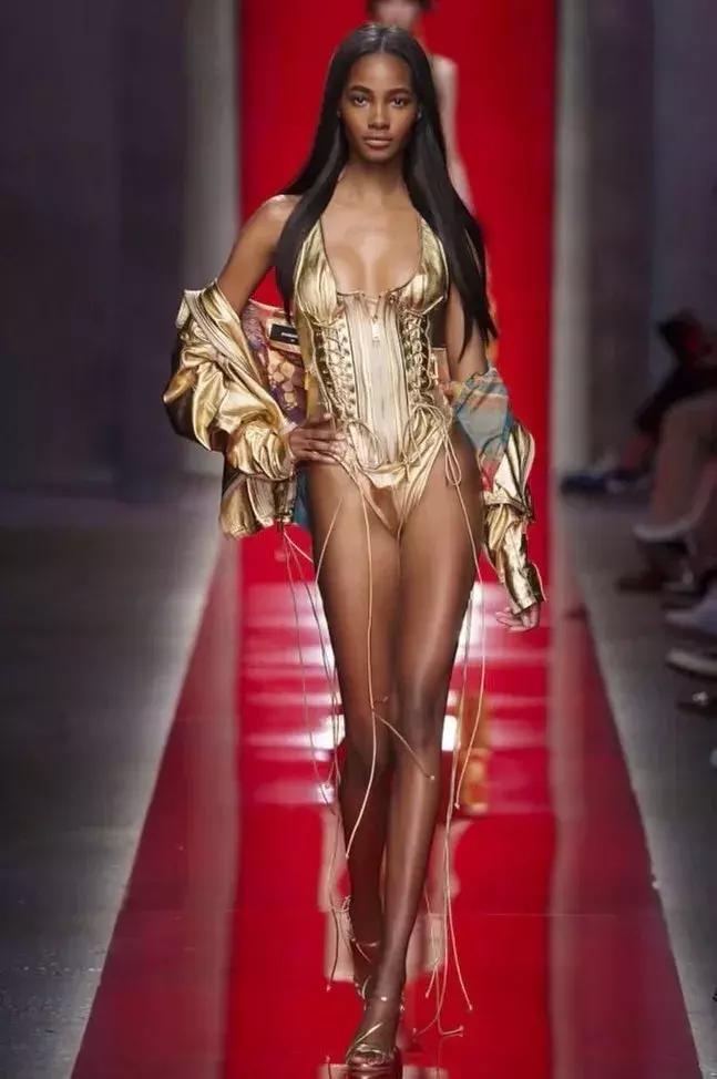 表象*破爆**与身体祛魅——乔碧萝和宅舞对父权制的激进反抗