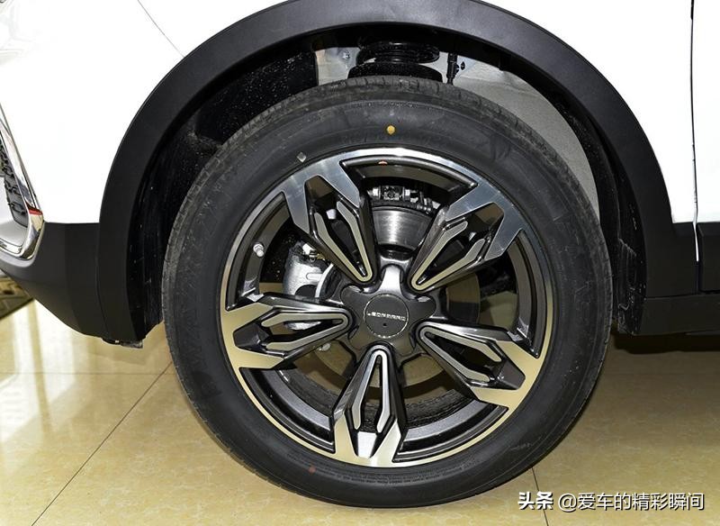 国产猎豹cs9油耗测评,2019款猎豹cs10测评视频