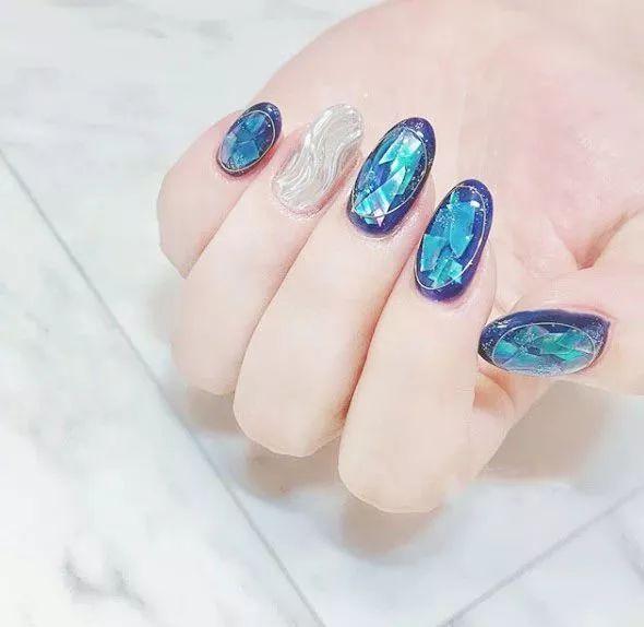 可盐可甜的美甲图片,手残党学的会的水波纹美甲教程