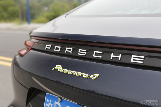 保时捷panamera混动深度测试 (全新保时捷panamera4s 2.9t试驾感受)