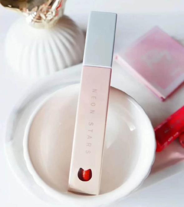 如何利用暑假学化妆,利用周末时间学化妆