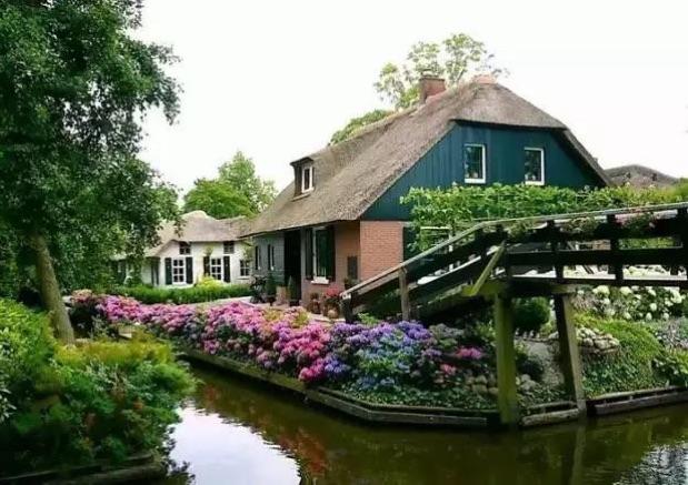 荷兰美丽而神秘的羊角村,羊角村荷兰最受欢迎小镇
