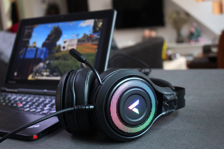 雷柏VH650RGB游戏耳机,7.1声道耳机测试视频