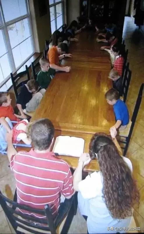 美国夫妻可以生几个孩子,美国夫妇生了十九胞胎