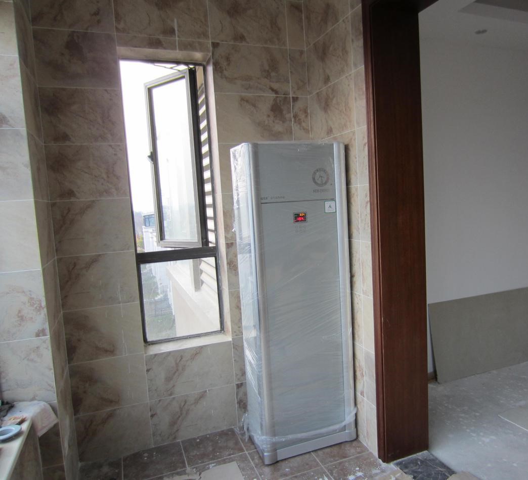 空气能热水器的优缺点分别是什么,空气能热水器与热水器哪种比较好