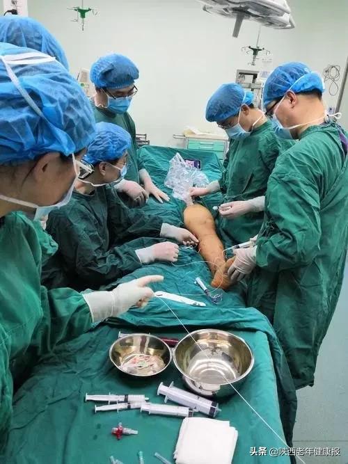 下肢静脉性溃疡伤口护理,关于下肢静脉性溃疡伤口图片