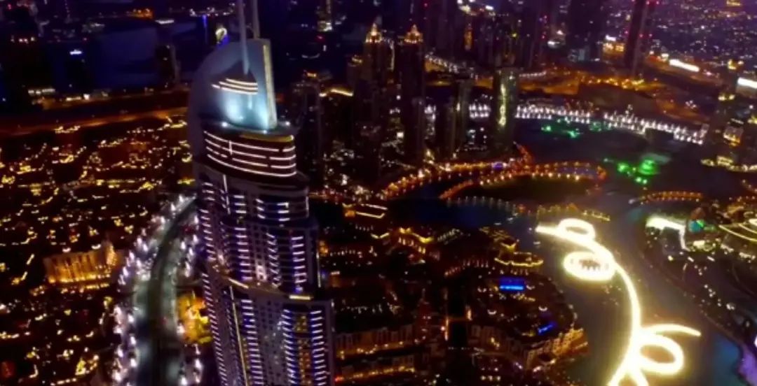 迪拜除了奢华，还有稀奇古怪，真是人间天堂吗？