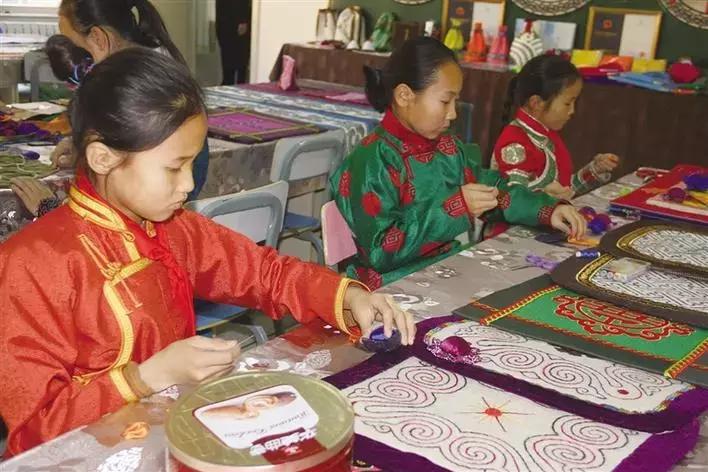 百年奋斗路启航新征程小学生,奋斗百年路启航新征程小学生视频