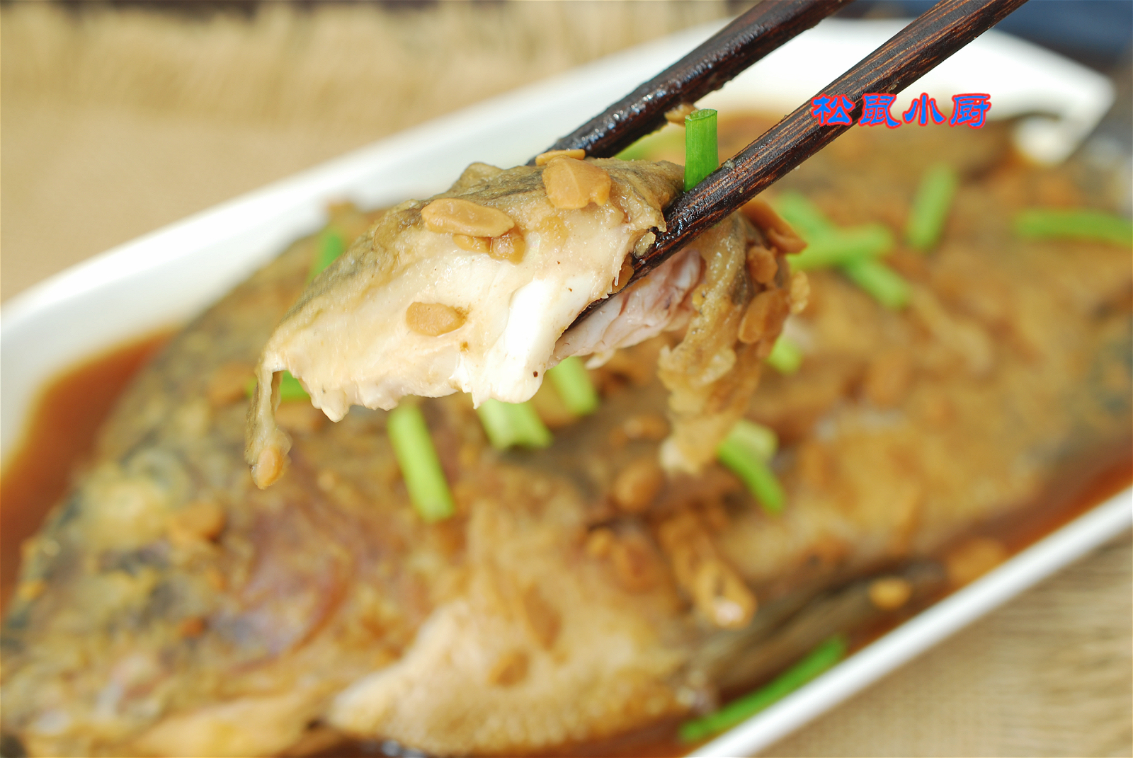 煎鱼家常做法是用面还是淀粉,煎鱼裹生粉的正确方法