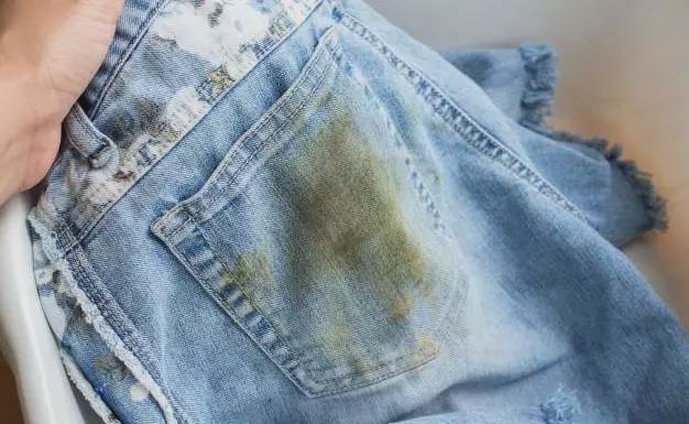 如何把普通衣服穿出很潮的感觉,衣服小技巧你学会了吗