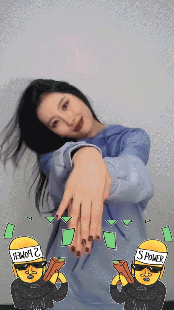 韩都衣舍联名黑t,韩都衣舍联名系列合集