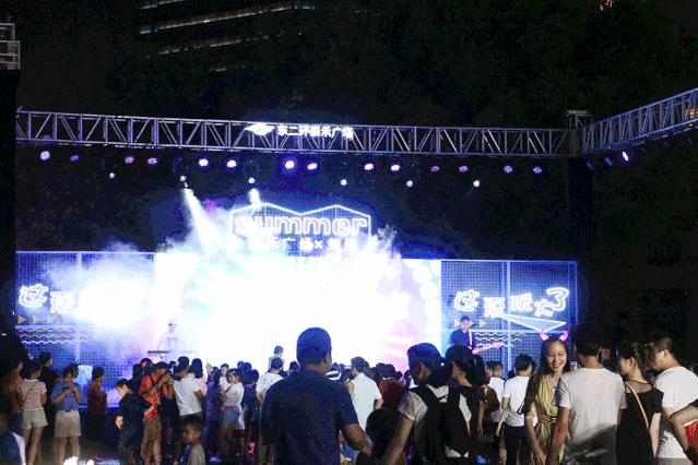 七夕|和柠一起RUN，七夕荧光夜跑不一YOUNG