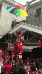 爆笑gif动图我们一起出去霸气一点,最新搞笑动图gif图