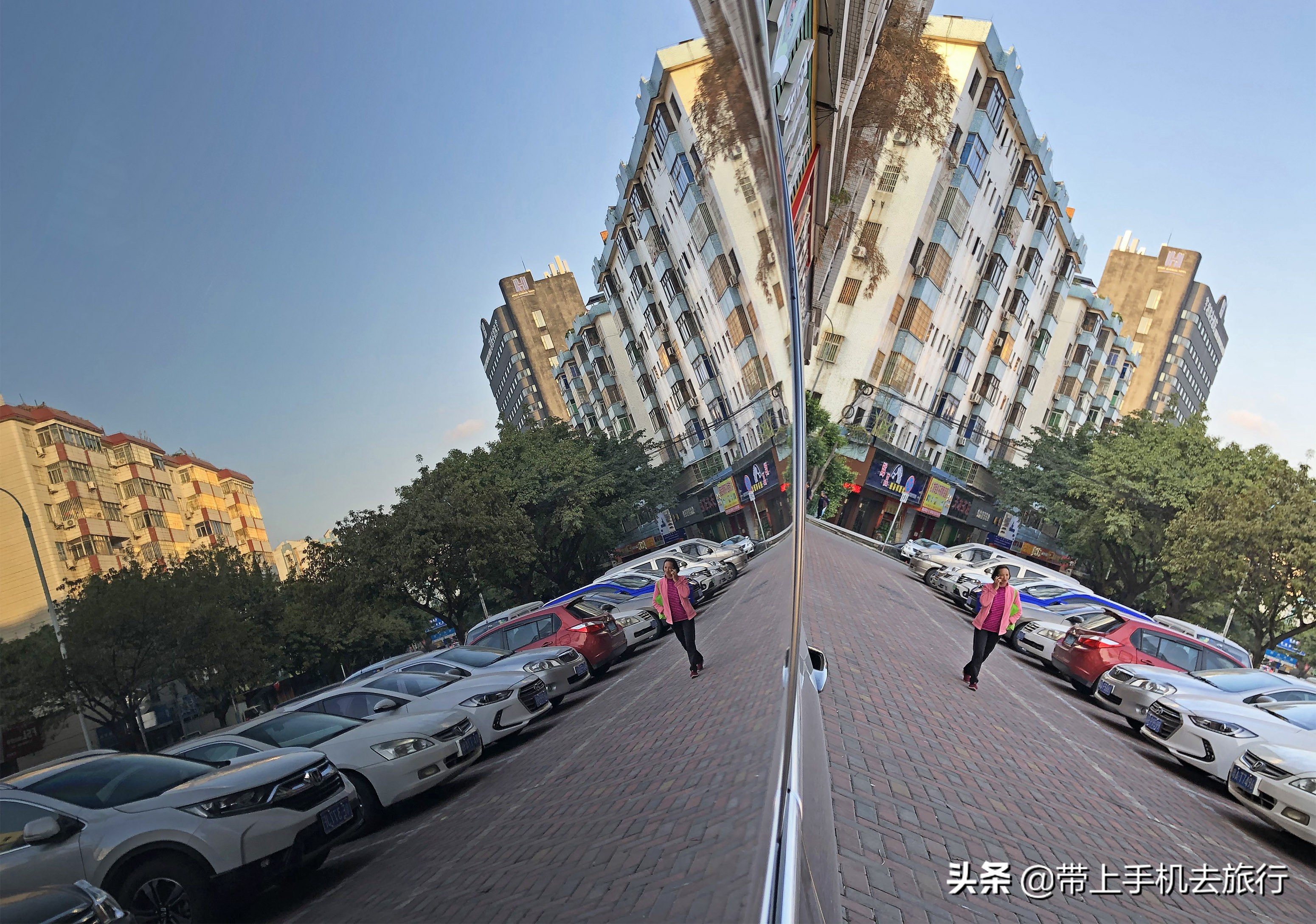 手机拍摄照片如何镜面反射,手机拍照怎样调节镜面反射