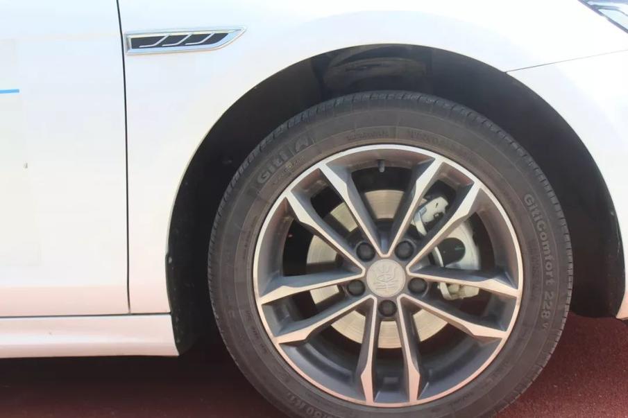 试驾比亚迪秦pro燃油版多少钱,试驾19款比亚迪秦pro燃油版