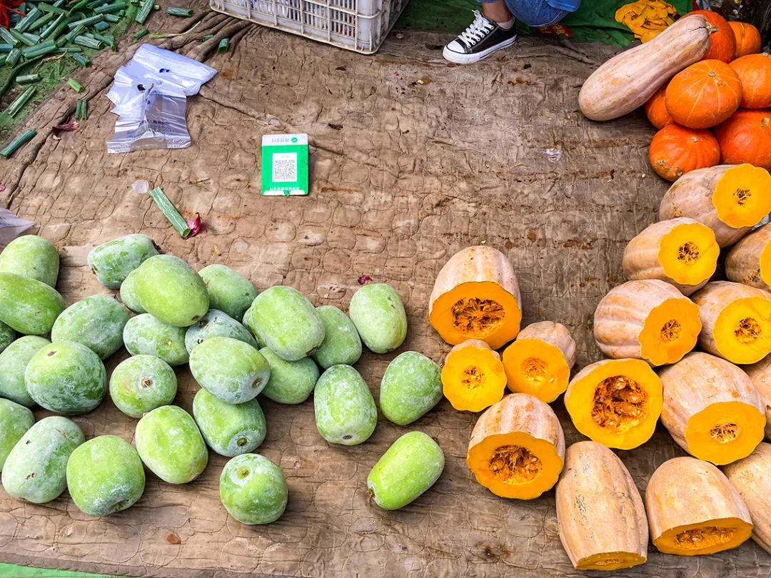 不错挺便宜的早市,附近比较旺的早市