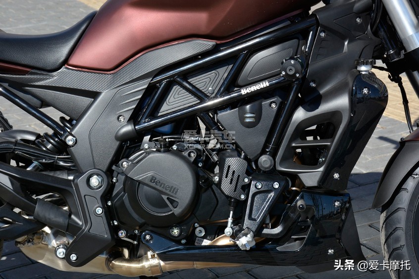 2023年贝纳利502新款图片,贝纳利502c改杜卡迪大魔鬼排气
