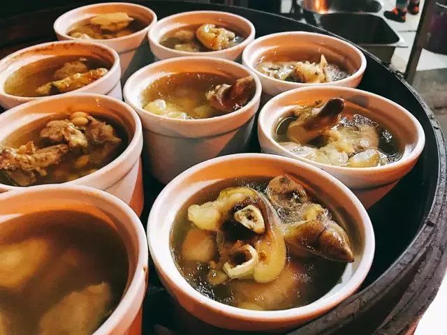 无锡小龙虾夜市,无锡小龙虾海鲜烧烤推荐