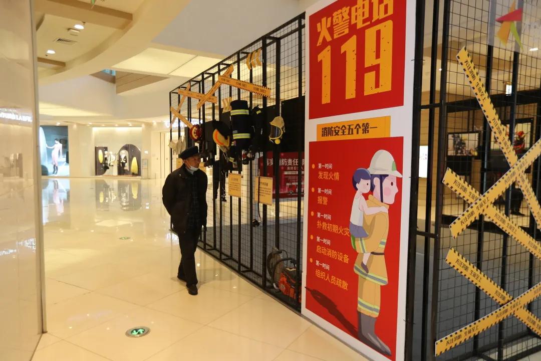 综合体换装“救援橙”！“橙色力量”消防街区邀你一起来打卡！