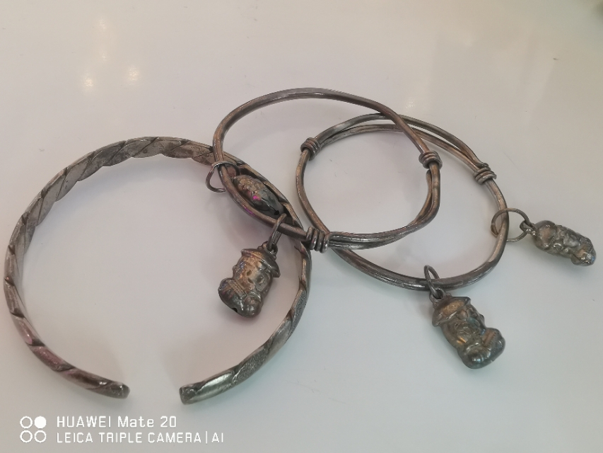 变黑的银饰如何重焕光泽,怎么在家让银饰变得亮白